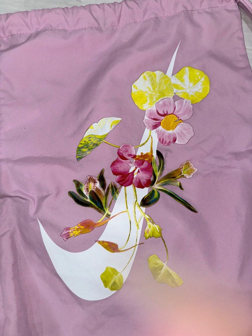 Nike floral drawstring bag 2025