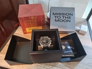 OMEGA x Swatch "Mission To The Moon"