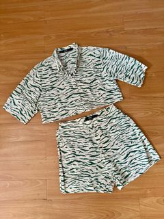 DECLUTTER SALE ‼️ Original Mossimo Set (Coords - Top and Shorts)
