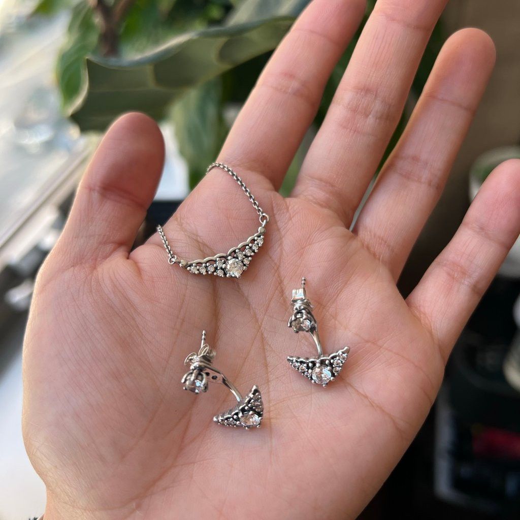 Fairytale tiara necklace pandora on sale
