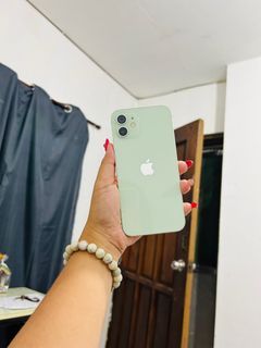 RUSH For sale!!!! Iphone 12 128GB factory unlocked 77%Battery health