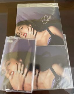 (Category: ) located in . Submitted by stefandraboutique (Listing ID 1309646426, Image 1). Description: .