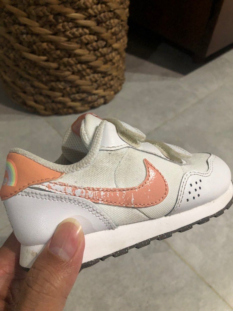 Nike cortez salmon pink top