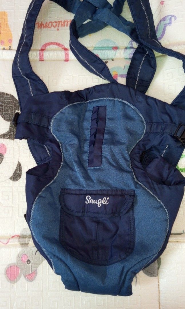 Snugli Baby Carrier (Category: Carriers & Slings) located in Navotas City. Submitted by roxieclzb (Listing ID 1309605583, Image 2). Description: No issue RFS Decluttering.