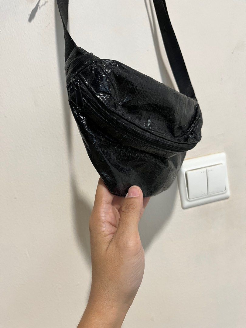 Merk sling bag clearance