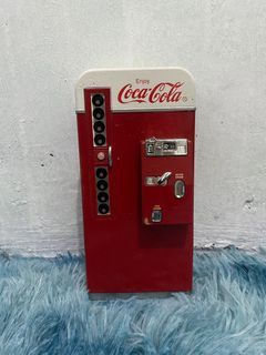 Vintage 1995 Coca-Cola Vending Machine Bank Collection Die Cast