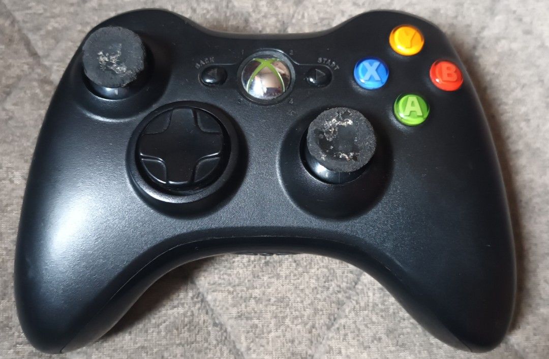 Xbox 360 Original Controller (Category: Controllers) located in Baguio. Submitted by arkay_13 (Listing ID 1309613075, Image 1). Description: rfs:decluttering check pics for issues gcash payment no COD j&t courier.