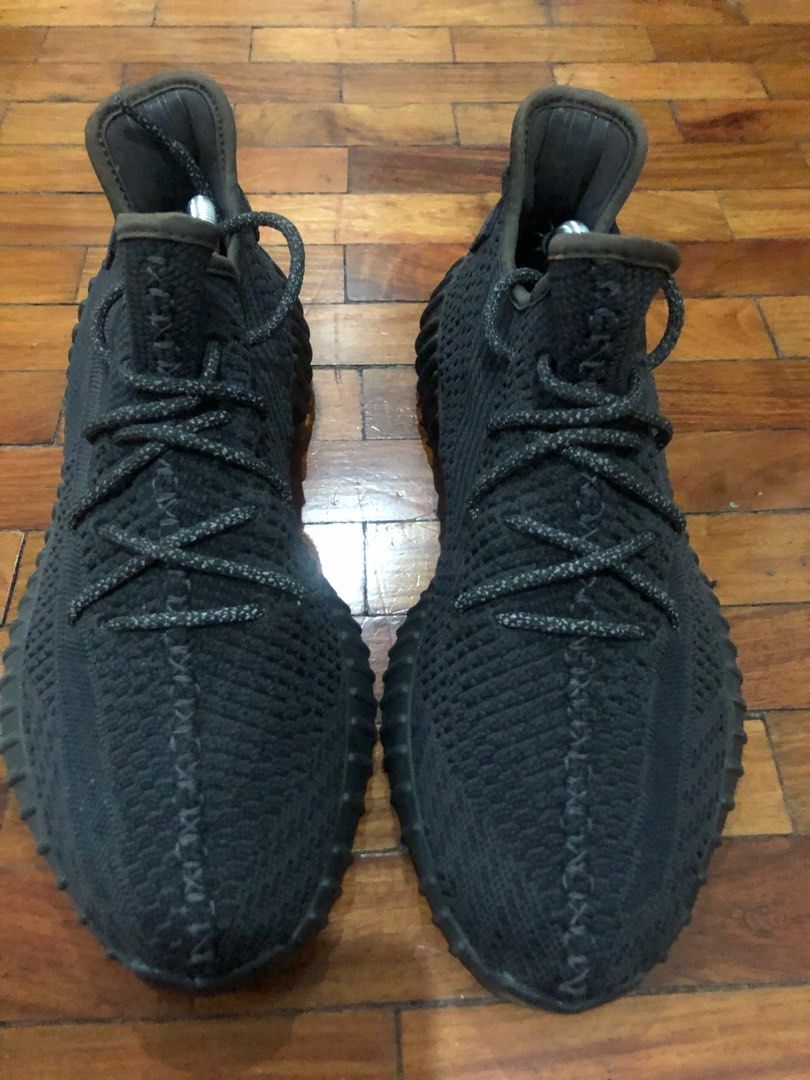 Yeezy Black Static (Category: Sneakers) located in Paranaque City. Submitted by antzsome (Listing ID 1309640469, Image 1). Description: Yeezy Black Static size 11 complete with box used once 12.5k 09177011079.