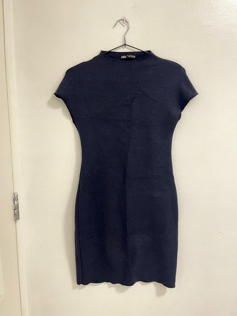 Zara Grey Knit Dress (Category: Dresses) located in Quezon City. Submitted by kcdeclutters (Listing ID 1309620261, Image 3). Description: Body-hugging dress! so nice M on tag but fits S to M Color: bluish grey Available for same day delivery!.