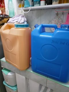 2pcs mineral water gallon