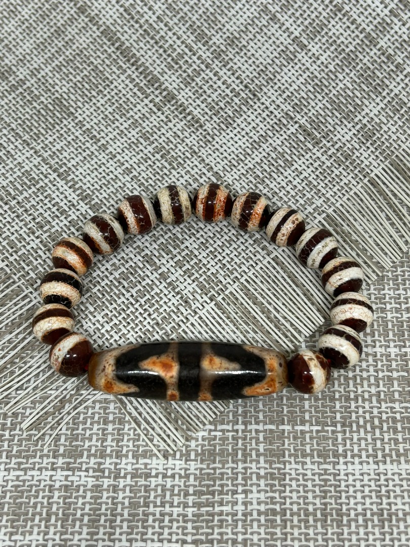 635天珠 双虎牙天珠 dzibeads！