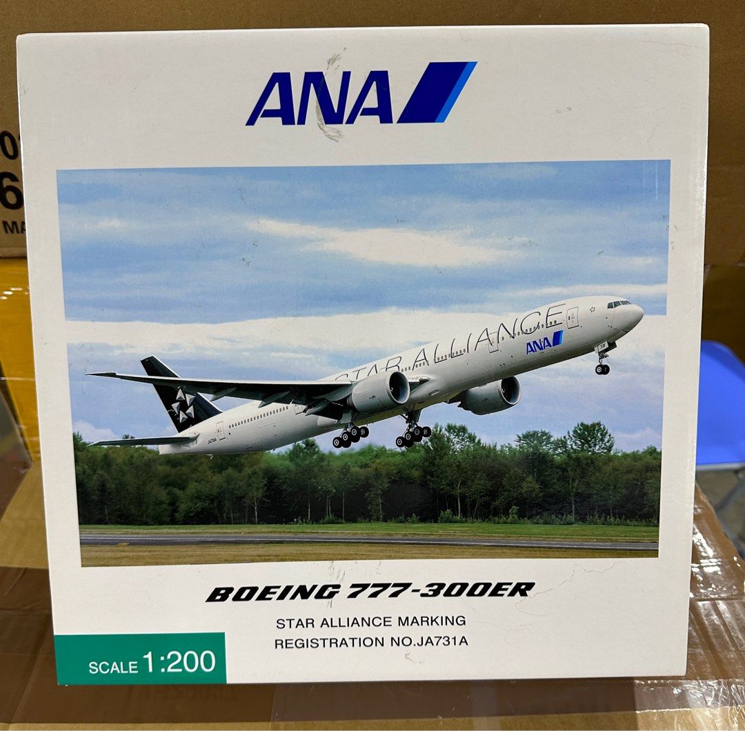 全日空商事ANA 全日空B777-300 星空聯盟色1/200, 興趣及遊戲, 玩具 