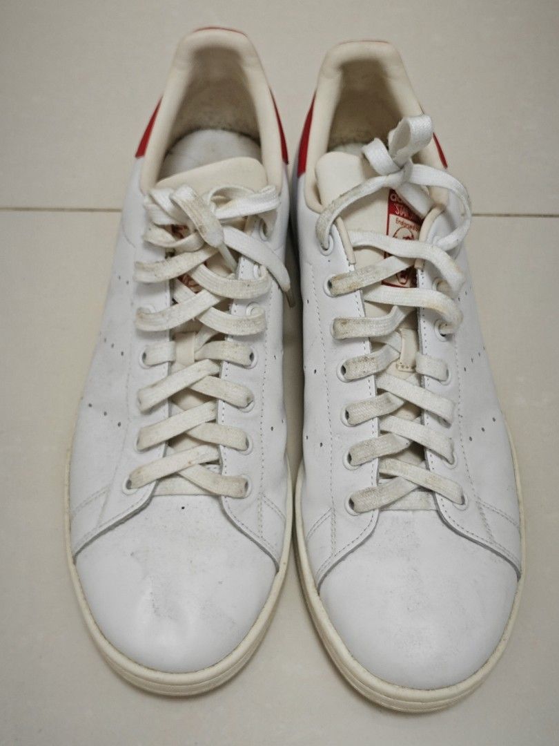 Adidas Stan Smith - Lush Red, Men's Fashion, Footwear, Casual shoes on  Carousell