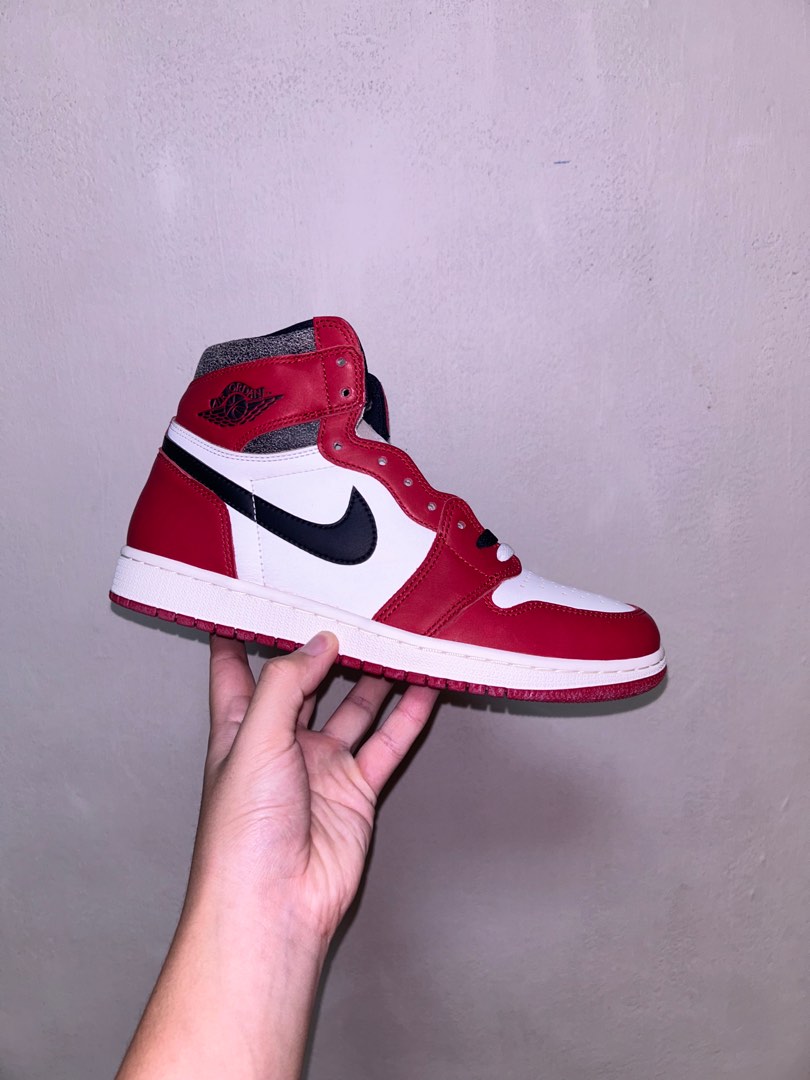 Air Jordan 1 Retro High OG Chicago Lost and found