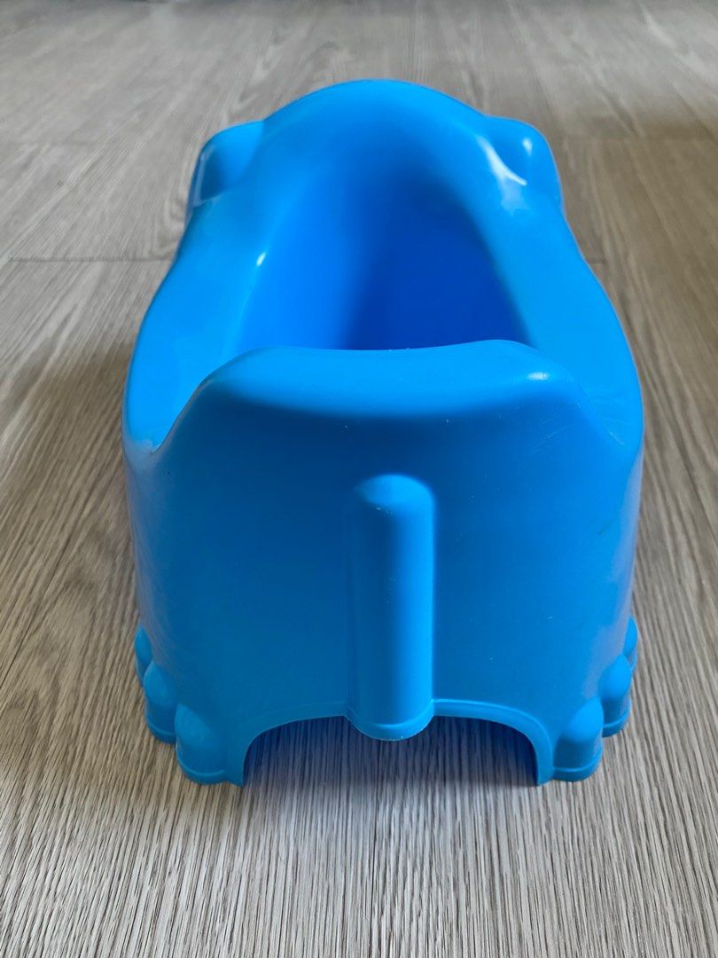 Baby Potty Trainer (Category: Toilet Training) located in Taguig. Submitted by awishibear (Listing ID 1306567666, Image 2). Description: Just stored. Never been used..