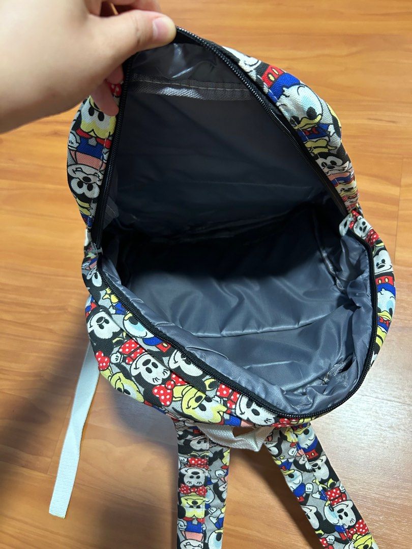 Backpack (Category: Backpacks) located in Singapore. Submitted by kittygirll (Listing ID 1306521261, Image 3). Description: What you see what you get Never use before Clear store Collect from yishun .