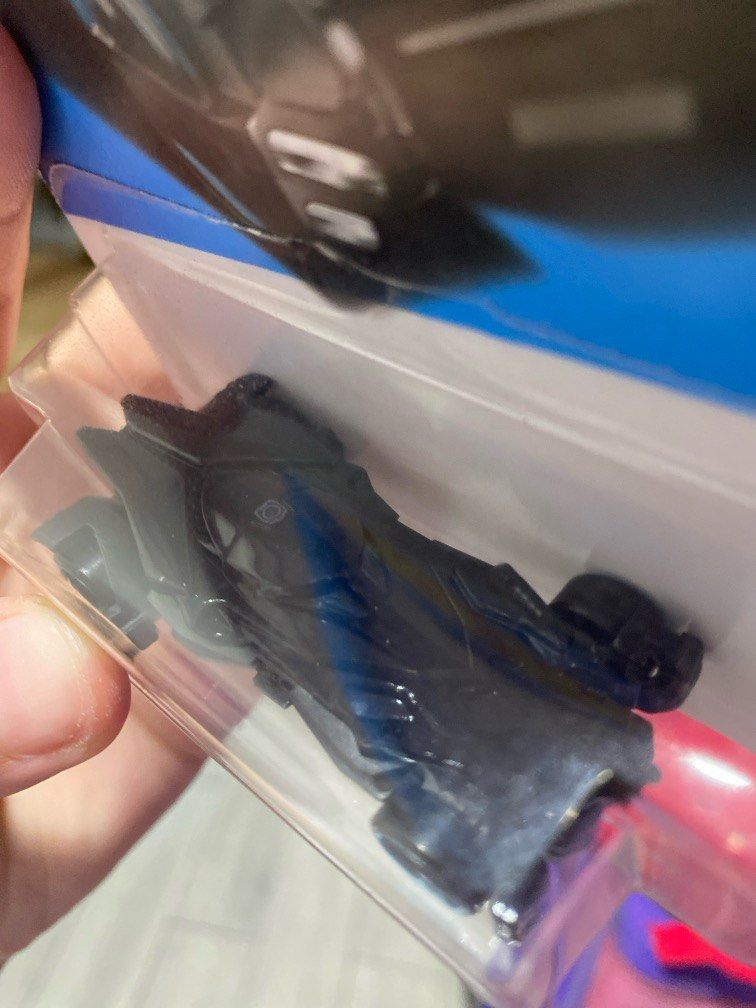 Batmobile Hot Wheels (Category: Vehicle & Diecast Models) located in Manila. Submitted by im_tiffany (Listing ID 1306634655, Image 3). Description: fixed price from batman vs superman never opened.