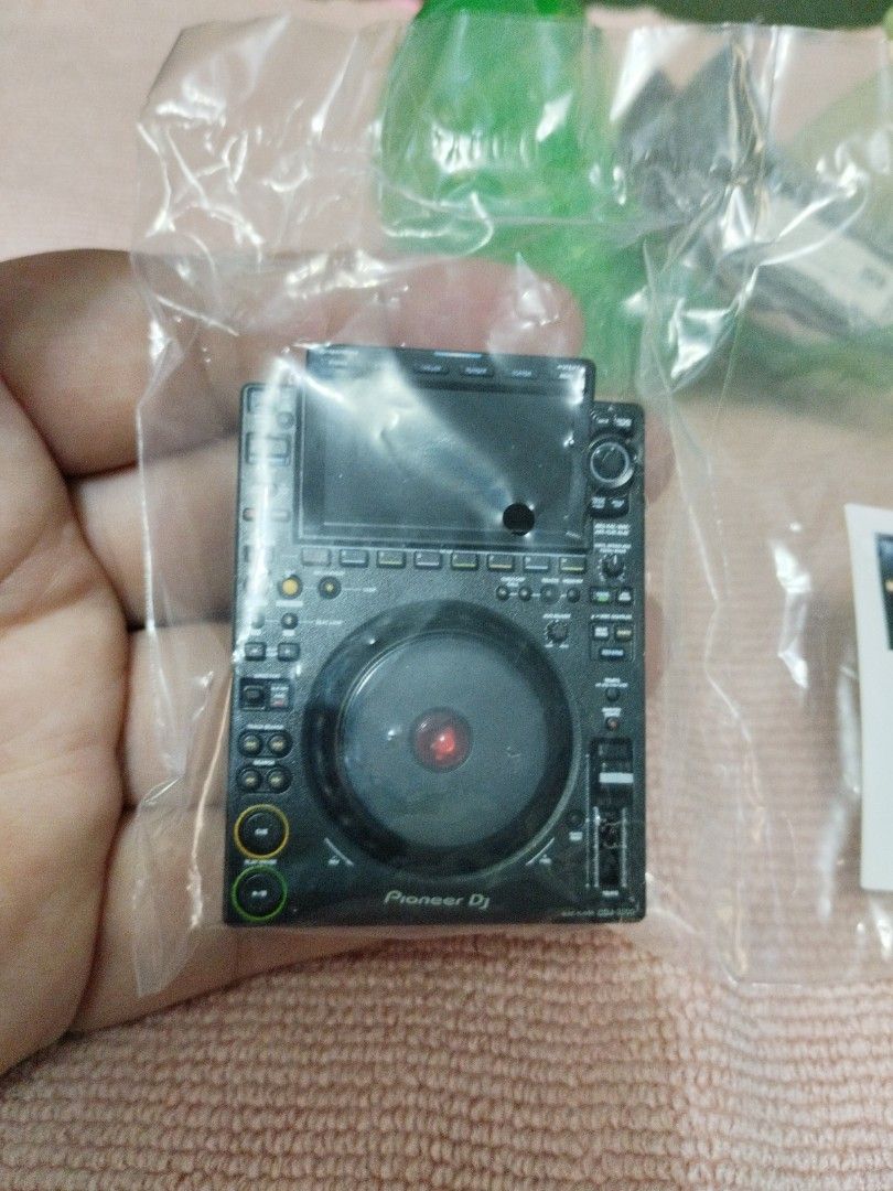 CDJ BANDAI GATCHAPON (Category: Portable Music Players) located in Manila. Submitted by krystalchewey_ (Listing ID 1306585257, Image 2). Description: bnew.