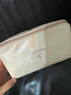 （分類：）位於 。 由 cherryyyyychan 提交（商品編號 1306632805，圖片 1）。簡介： 。