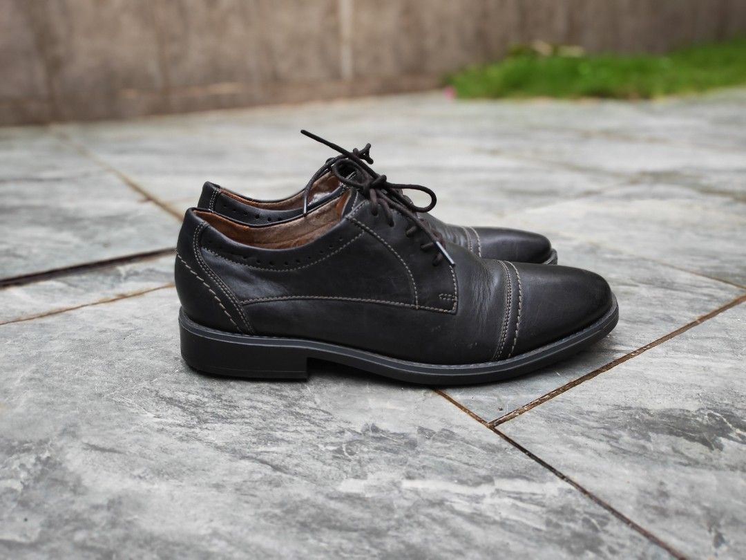 Clarks Oxford Cap Toe Leather Shoes