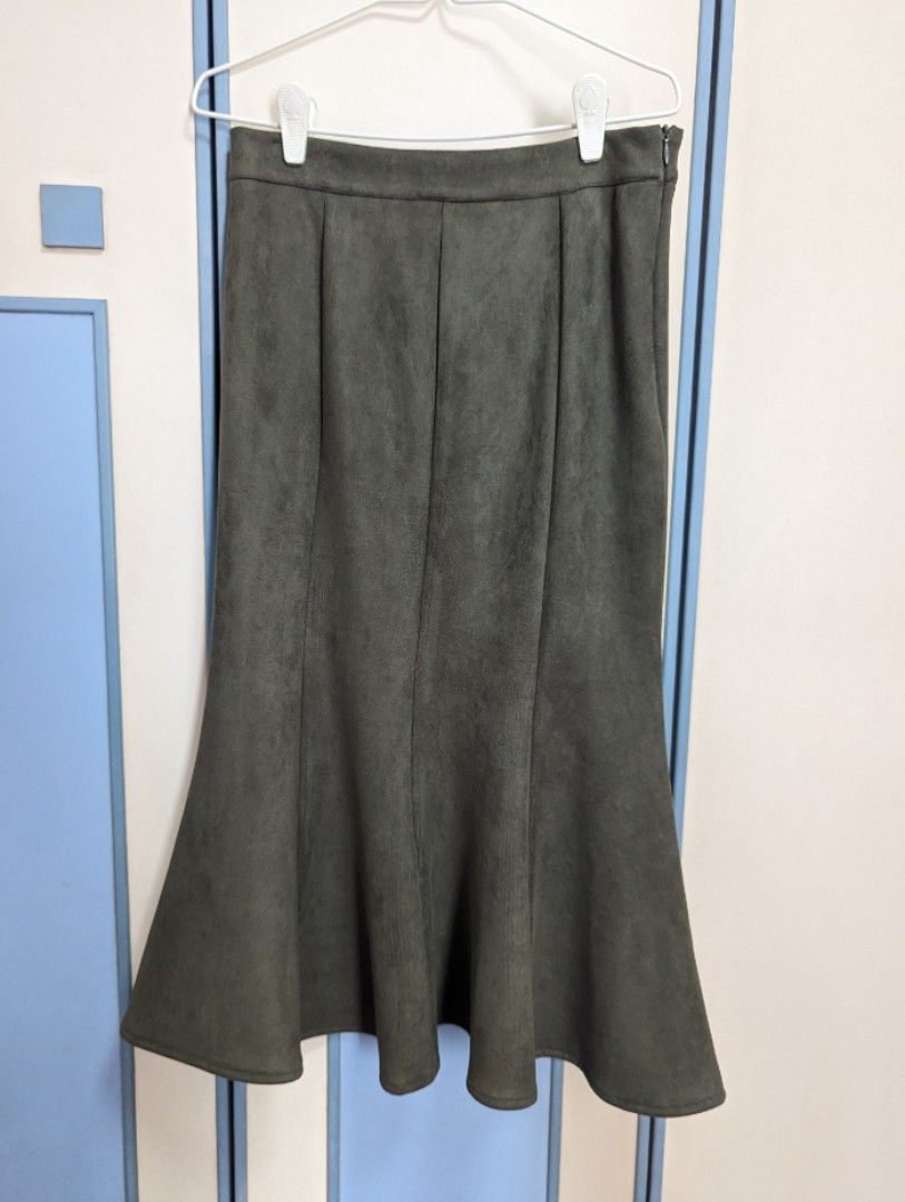 Green mermaid pencil skirt top