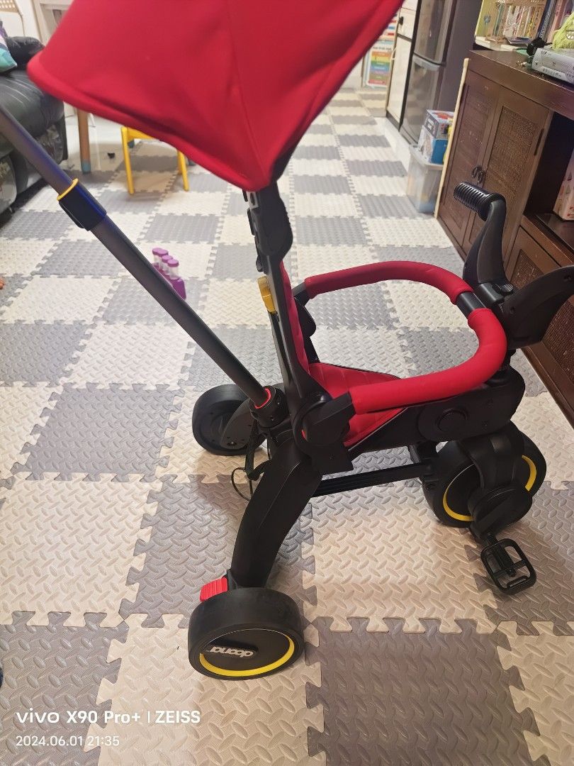 Doona S3 （分類：外出用品 - 嬰兒車）位於 Hong Kong。 由 kicheung82 提交（商品編號 1306529921，圖片 1）。簡介： S3, 屯門交收， 如圖。