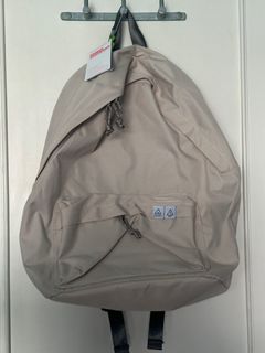 （分類：）位於 。 由 jaym0224 提交（商品編號 1306625588，圖片 1）。簡介： 。