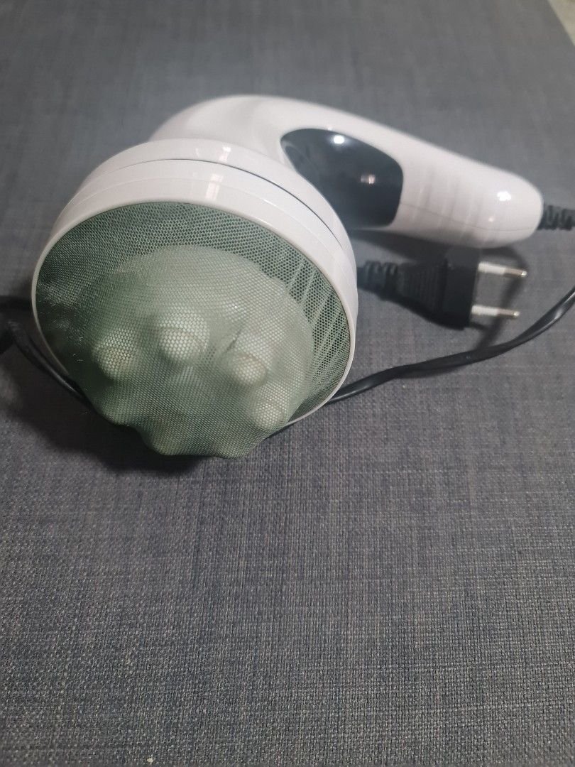 Dr physio (Category: Massage Devices) located in Singapore. Submitted by quickfalcon_198f38 (Listing ID 1306522985, Image 1). Description: https://drtrust.in/products/dr-physio-manipol-massager like new hand held massager with all attachments.