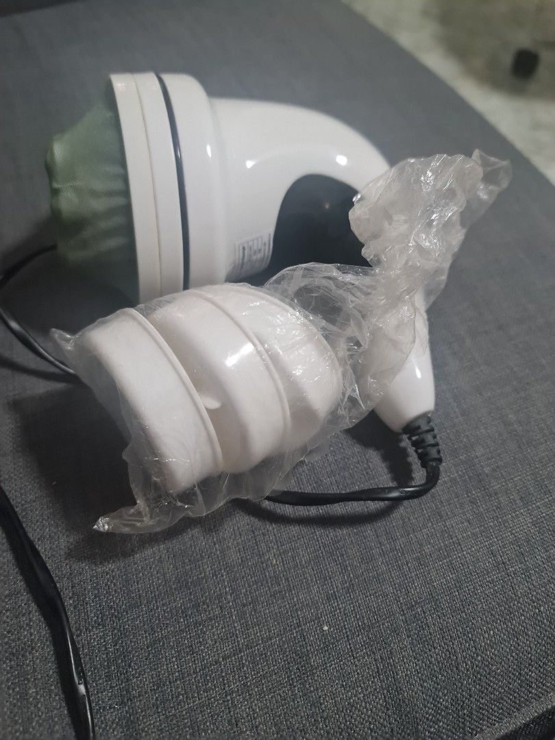 Dr physio (Category: Massage Devices) located in Singapore. Submitted by quickfalcon_198f38 (Listing ID 1306522985, Image 5). Description: https://drtrust.in/products/dr-physio-manipol-massager like new hand held massager with all attachments.