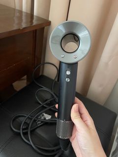 Dyson supersonic hair dryer