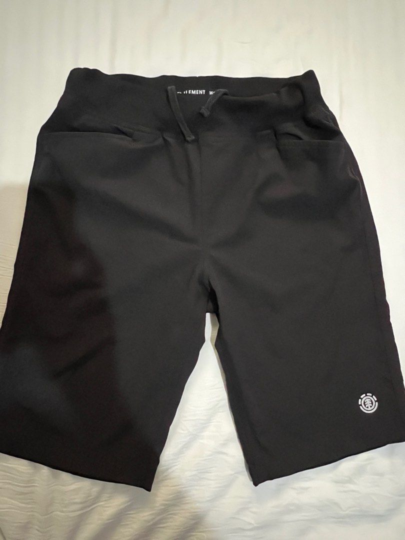 ELEMENT. Fits a size 30 (Category: Shorts) located in Santa Maria. Submitted by jeshtine (Listing ID 1306546731, Image 1). Description: .