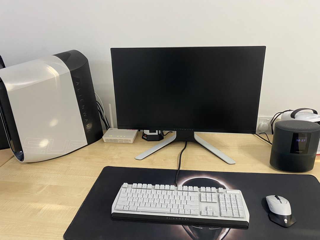 Keyobard R12 Full set alienware r12 ( monitor, keyboard, mouse, free alienware ...