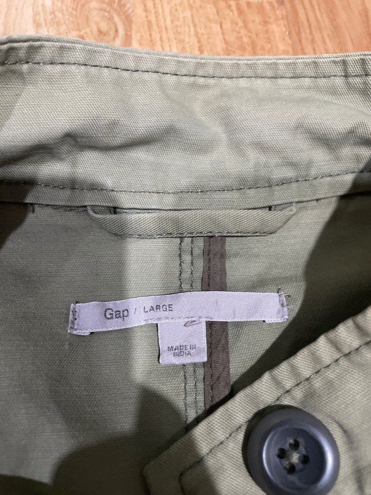GAP Jacket (Category: Activewear) located in Putrajaya. Submitted by kyriewest (Listing ID 1306648333, Image 2). Description: Pit 22 Length 24.5.
