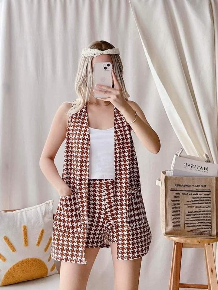 GEORGINA 3-IN-1 SET (Category: Sets or Coordinates) located in Cainta. Submitted by agirlnamedkatkatII (Listing ID 1306528446, Image 1). Description: GEORGINA 3-IN-1 SET P350.00 FABRIC: CREPE/COTTON FREESIZE CAN FIT FROM SMALL-MEDIUM NOTE: PLEASE PROVIDE 2ND AND 3RD COLOR OPTIONS.