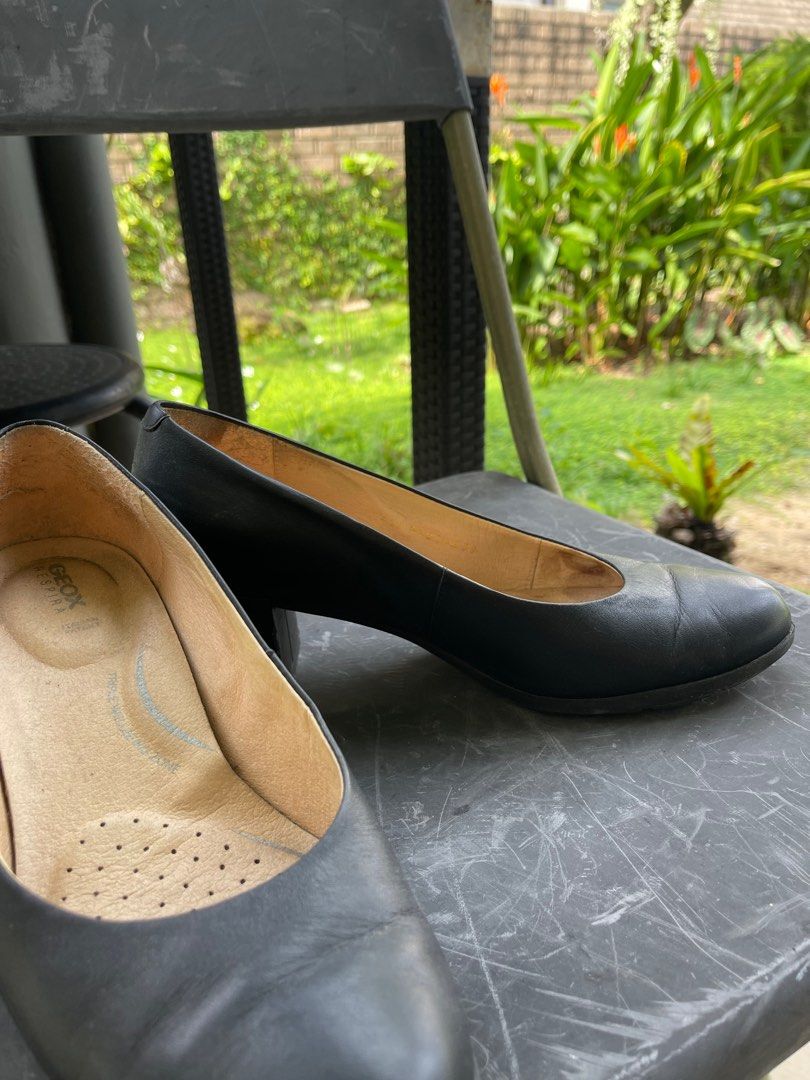 Geox leather court shoes Women s Fashion Footwear Heels on Carousell
