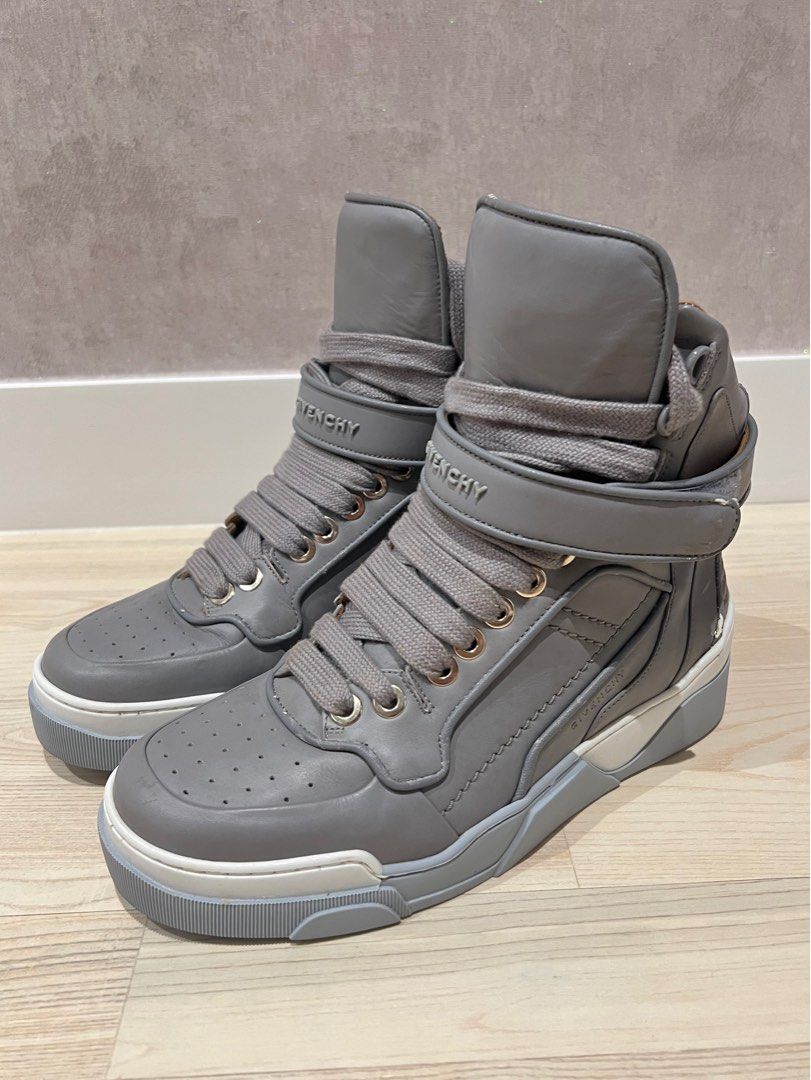 Givenchy Tyson High Top Sneakers, 名牌, 鞋及波鞋- Carousell