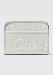 [ON HAND] Glossier Beauty Bag Limited Edition Holiday 2021