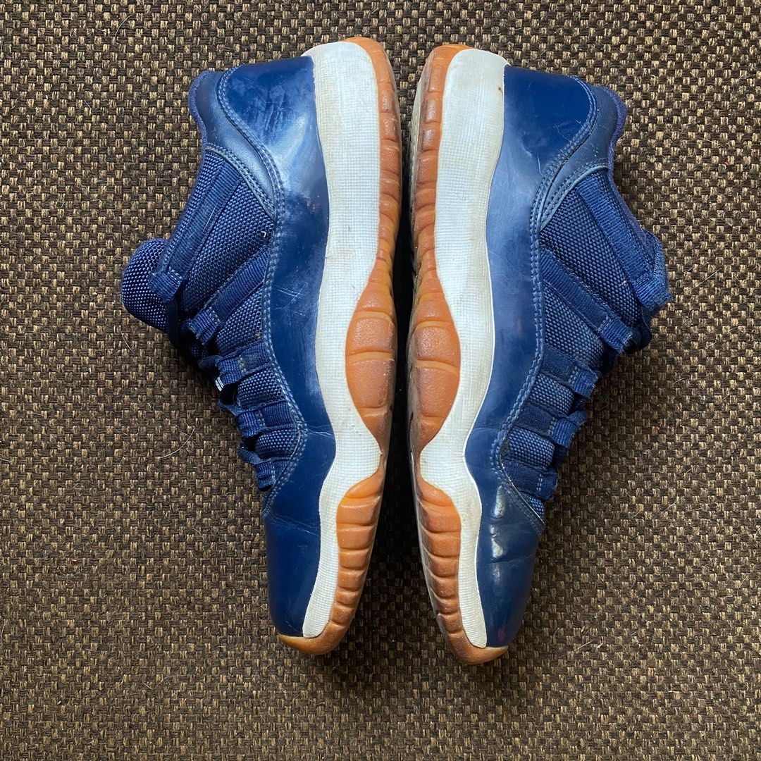 jordan 11 navy gum on feet