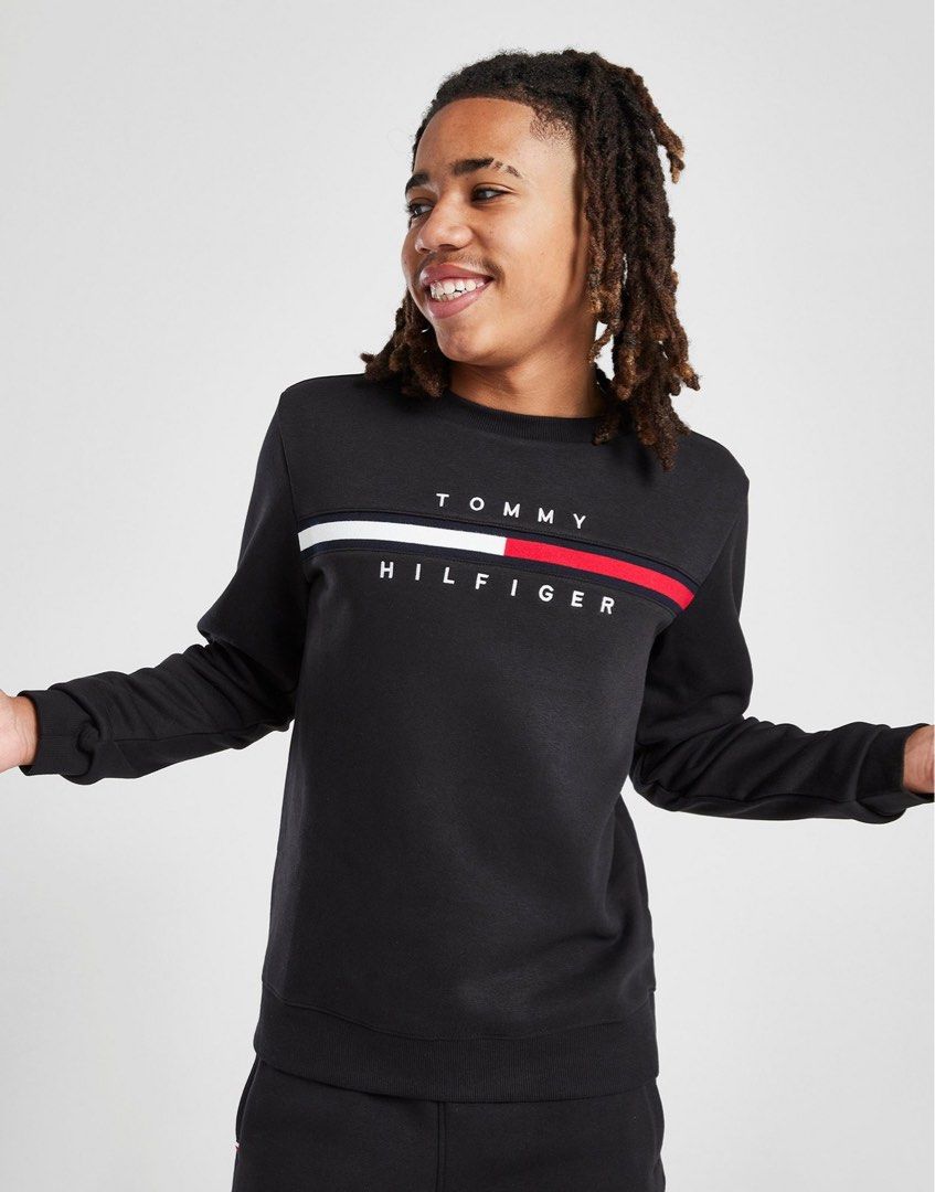 JUNIOR SIZE XL TOMMY HILFIGER PULLOVER Men s Fashion Tops Sets Hoodies on Carousell