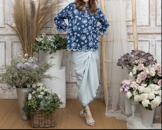(Category: ) located in . Submitted by wonderwardrobe.wind (Listing ID 1306656695, Image 1). Description: .