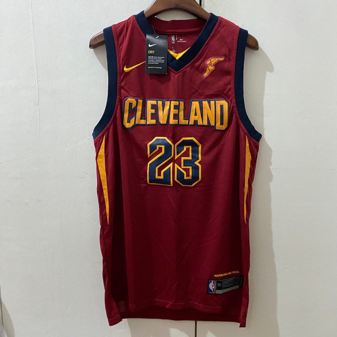 LeBron James Cavaliers Jersey (Category: Activewear) located in Manila. Submitted by maarkymamark (Listing ID 1306536918, Image 1). Description: For Sale Only LeBron James Nike Jersey Cleveland Cavaliers New with tags Good quality close to original Size M- L (21Wx31L) Selling for 500 pesos only Padala lang from US On hand and Ready to ship Rfs: Need Funds 📍Sta. Mesa, Manila 📦 Delivery: Lalamove or J&T 💸 Mode of Payment: Maya.