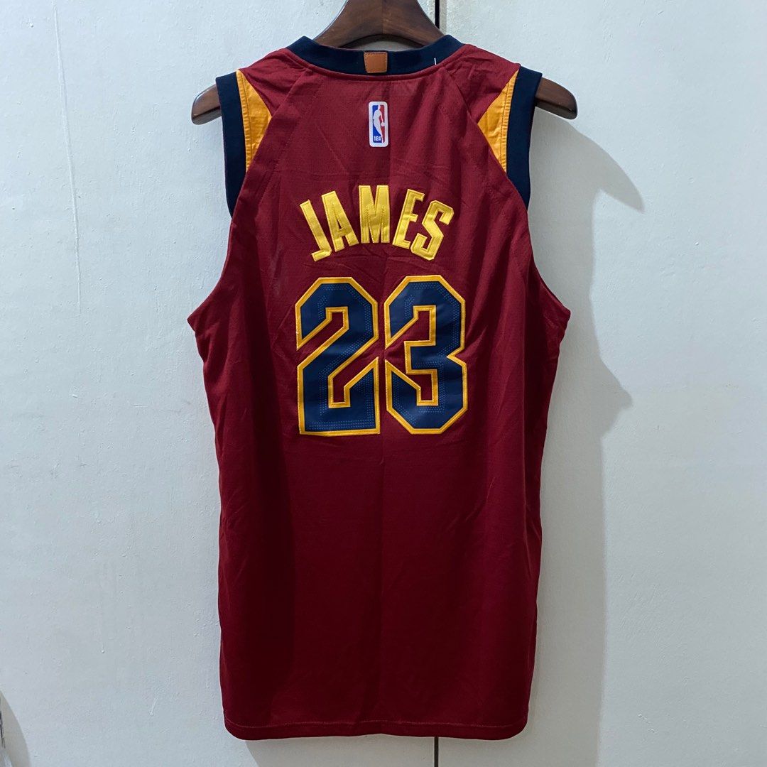 LeBron James Cavaliers Jersey (Category: Activewear) located in Manila. Submitted by maarkymamark (Listing ID 1306536918, Image 2). Description: For Sale Only LeBron James Nike Jersey Cleveland Cavaliers New with tags Good quality close to original Size M- L (21Wx31L) Selling for 500 pesos only Padala lang from US On hand and Ready to ship Rfs: Need Funds 📍Sta. Mesa, Manila 📦 Delivery: Lalamove or J&T 💸 Mode of Payment: Maya.