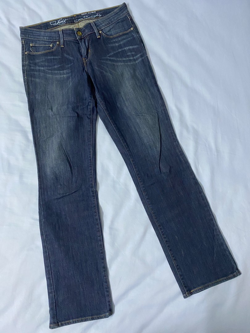 Levi s Demi Curve Straight Women s Fashion Bottoms Jeans Leggings on Carousell