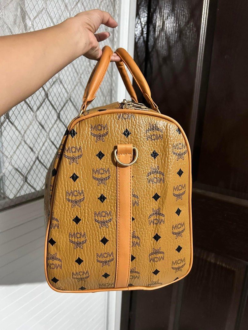 MCM Travelling Bag (Category: Luxury Bags & Wallets) located in Mandaluyong City. Submitted by preloved_purses (Listing ID 1306703134, Image 3). Description: .