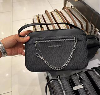 (Category: ) located in . Submitted by luxury.outlet.mall (Listing ID 1306667674, Image 1). Description: .