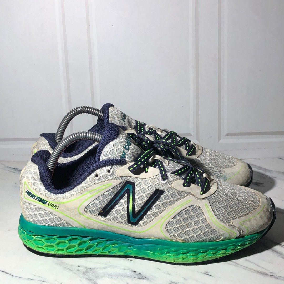 New Balance 980 fresh foam ORI size 41.5 Fesyen Pria Sepatu Sneakers di Carousell