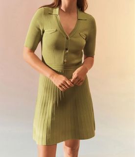 (Category: ) located in . Submitted by clothes888 (Listing ID 1306564518, Image 1). Description: .
