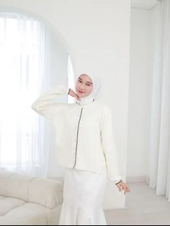 (Kategori: ) berada di . Dikirim oleh lemarinadyaa (ID iklan 1306657990, Gambar 1). Deskripsi: .