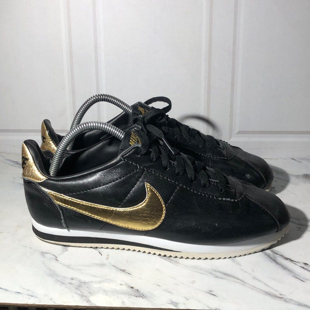 nike cortez hitam