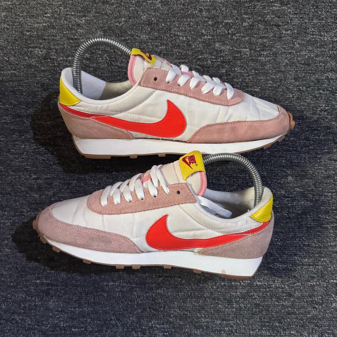 daybreak nike pink